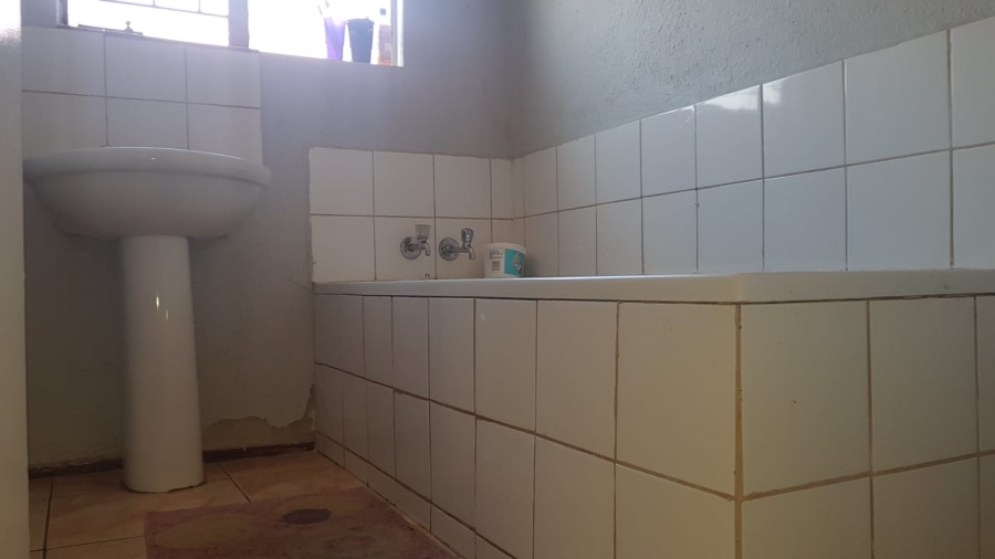 4 Bedroom Property for Sale in Tlhabane West North West